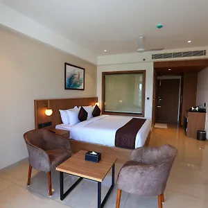 Hotel Saffron Wayanad Sultan Bathery